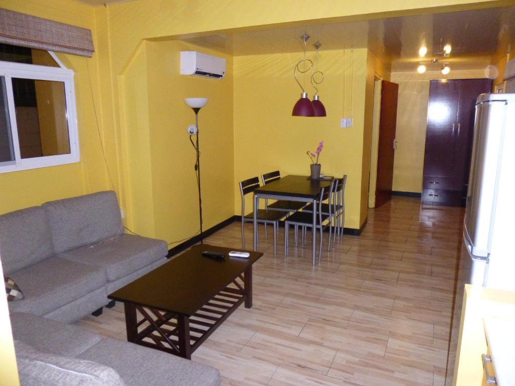 Kekemba Apartments 파라마리보 객실 사진